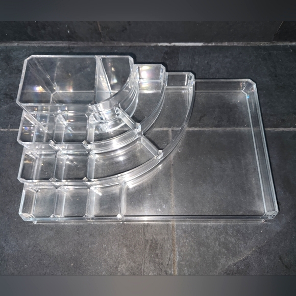 3 Acrylic Organizers - Picture 4 of 8